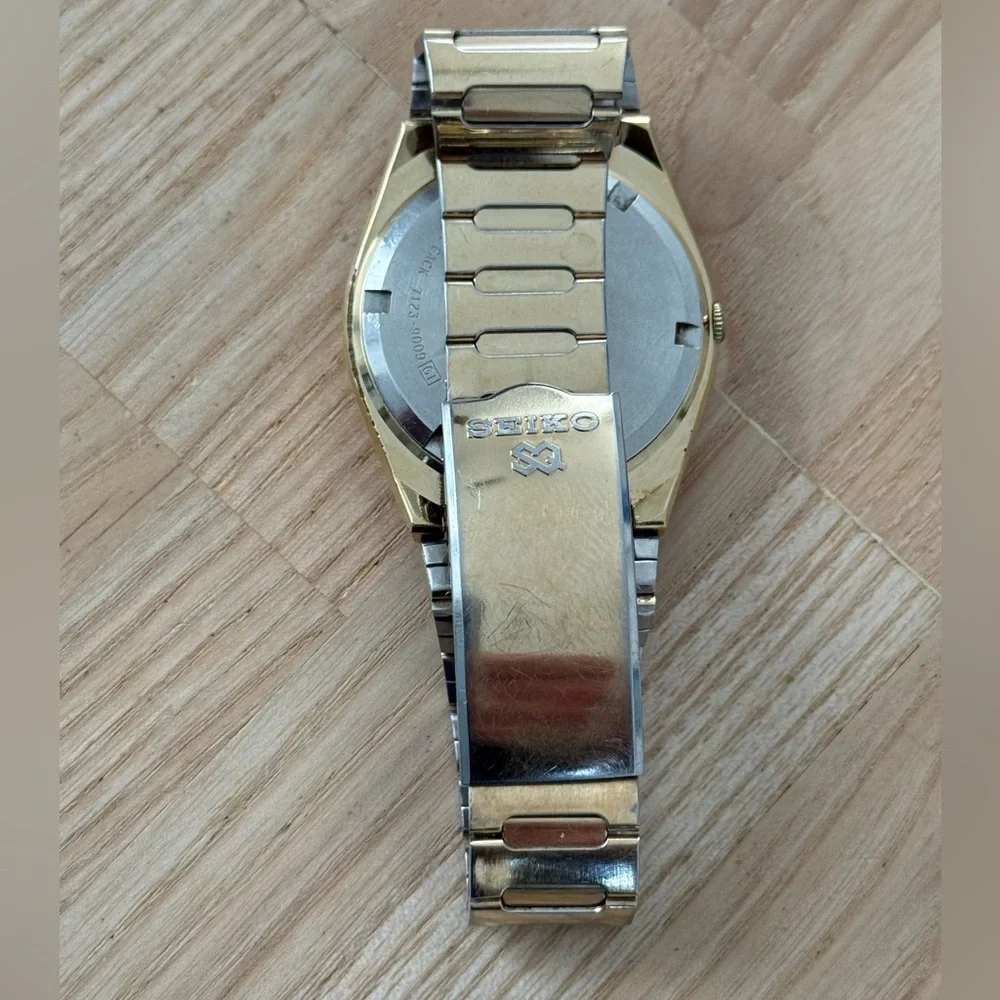 Seiko SQ Rare Vintage Men’s Watch Gold Dial Case Bracelet Hands New Crystal
